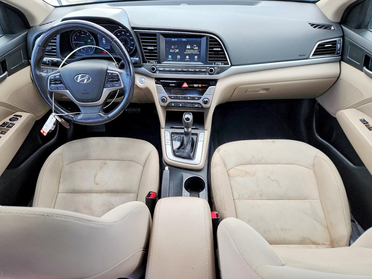 2017 HYUNDAI ELANTRA VALUE EDITION photo 8