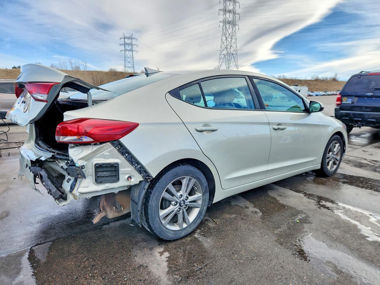 2017 HYUNDAI ELANTRA VALUE EDITION photo 3
