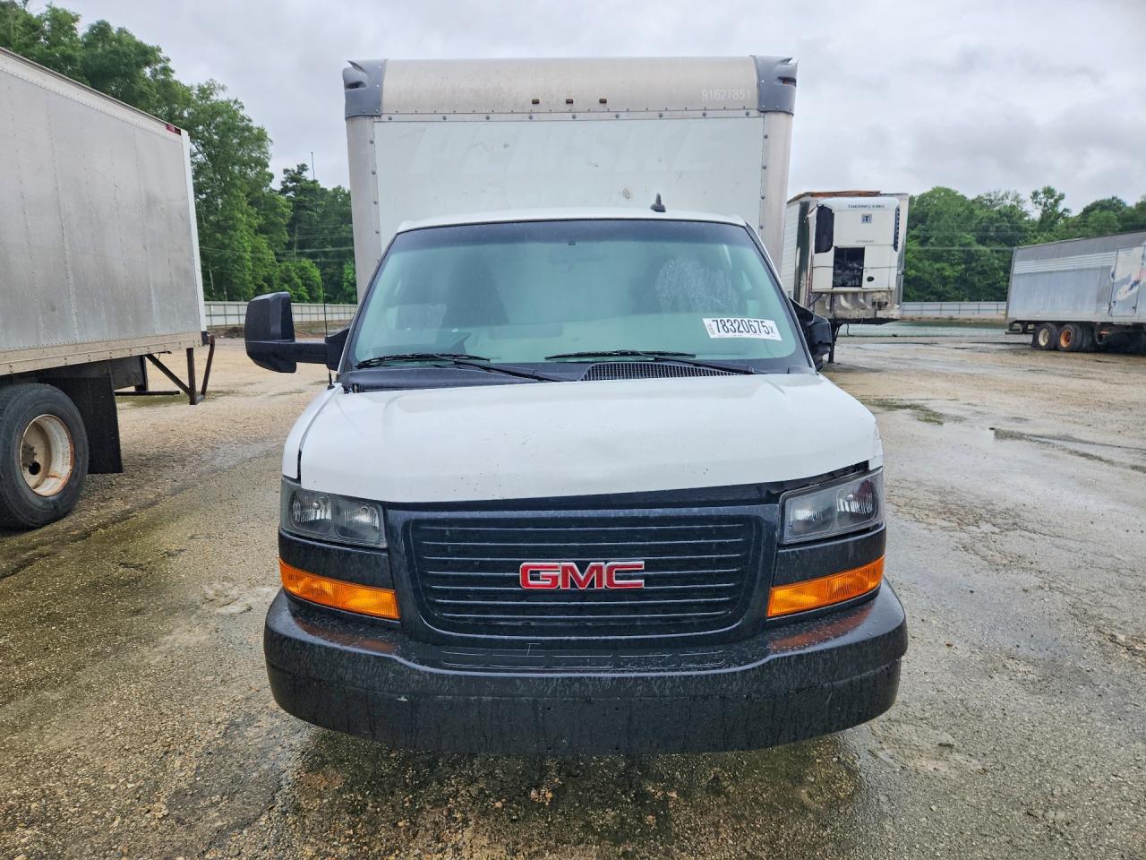 2022 GMC SAVANA BOX TRUCK photo 13