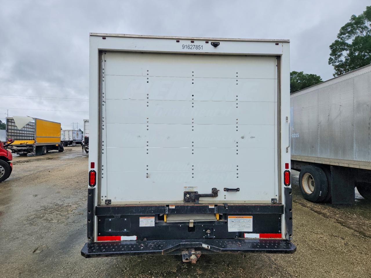 2022 GMC SAVANA BOX TRUCK photo 16