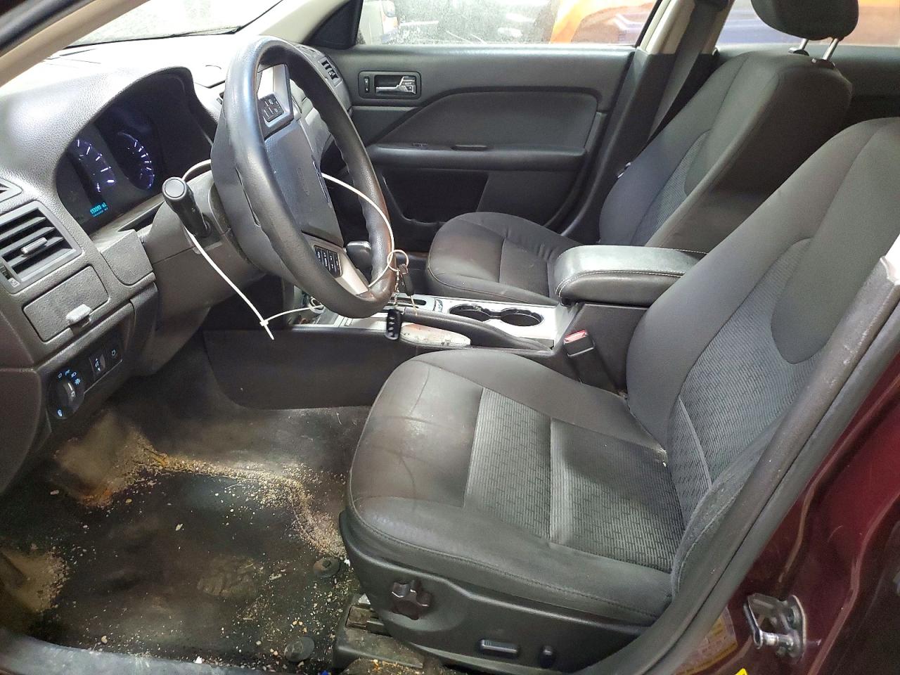 2011 FORD FUSION SE photo 13