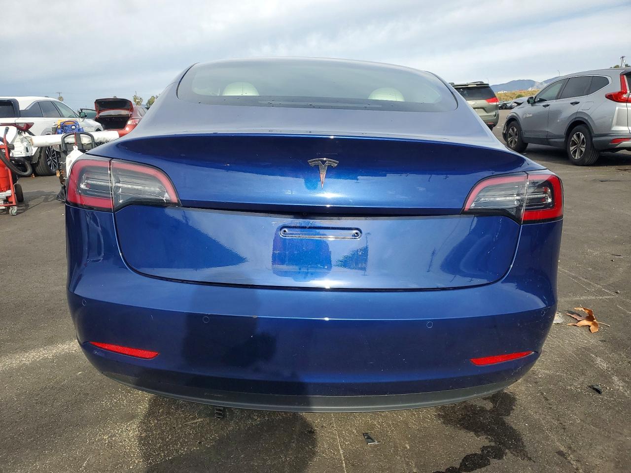2022 TESLA MODEL 3 photo 16