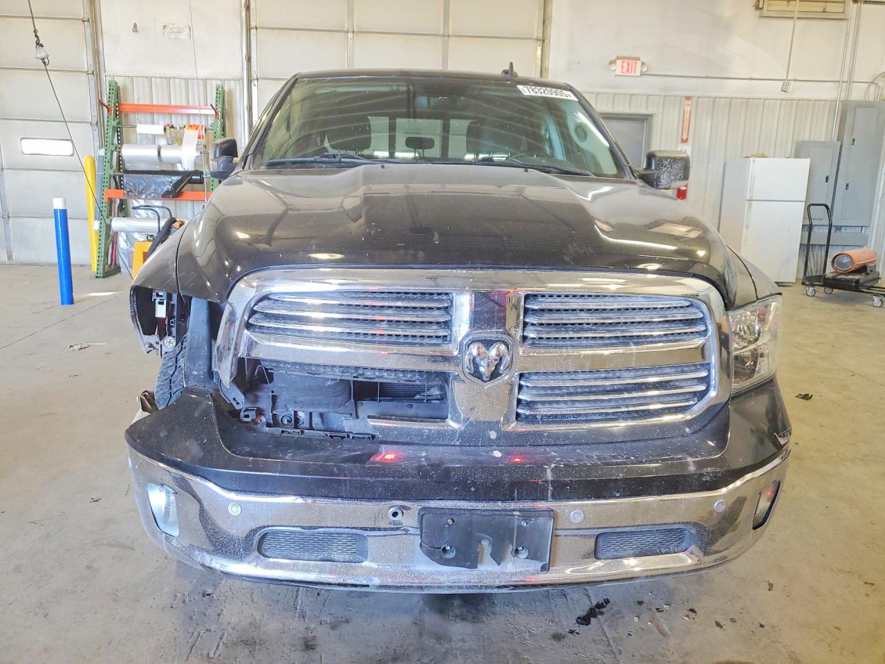 2016 RAM 1500 SLT photo 13