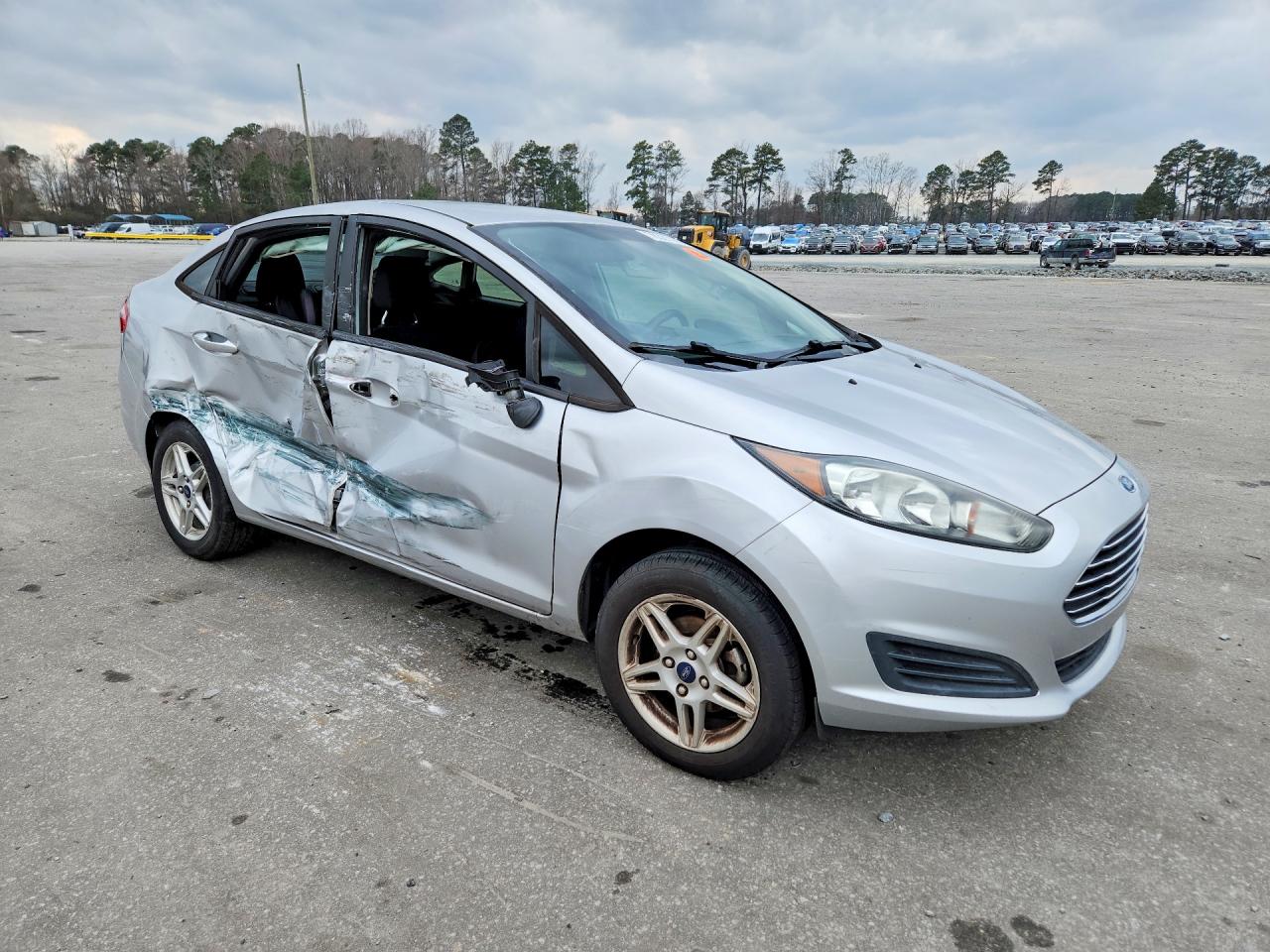 2018 FORD FIESTA SE photo 7