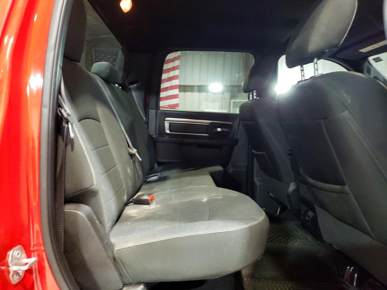 2022 RAM 1500 CLASSIC SLT photo 28