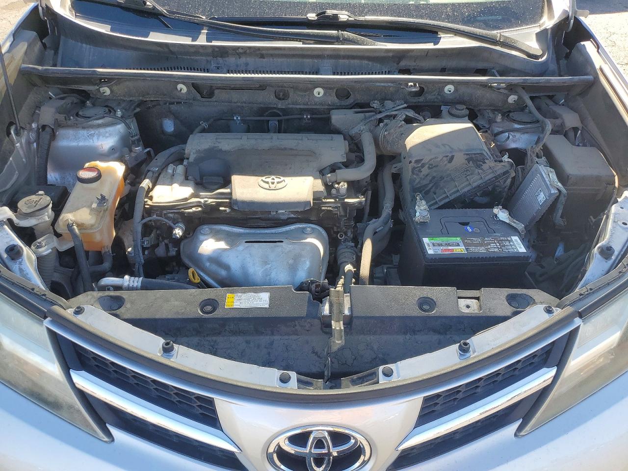 2015 TOYOTA RAV4 LE photo 11
