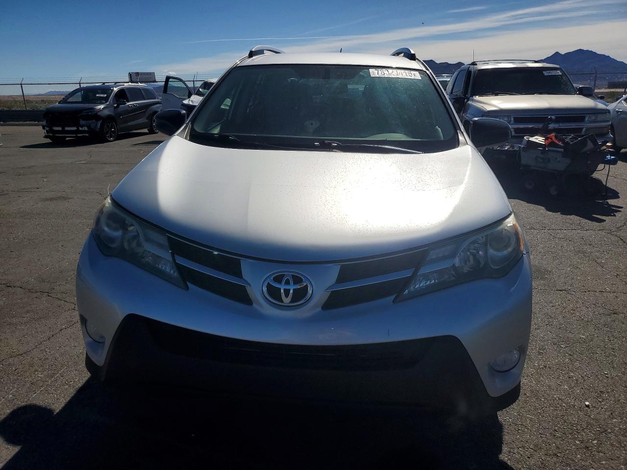 2015 TOYOTA RAV4 LE photo 5