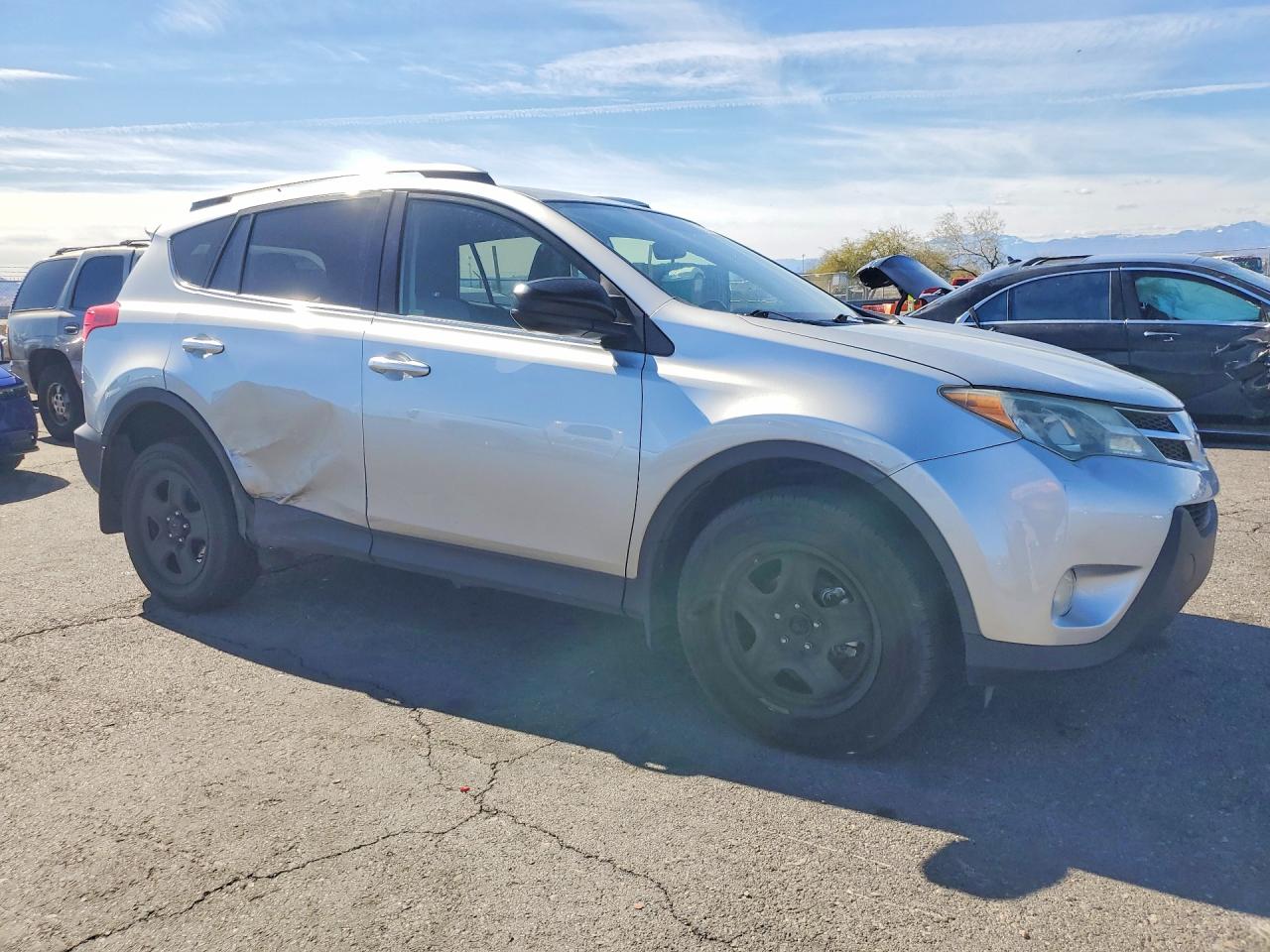 2015 TOYOTA RAV4 LE photo 4