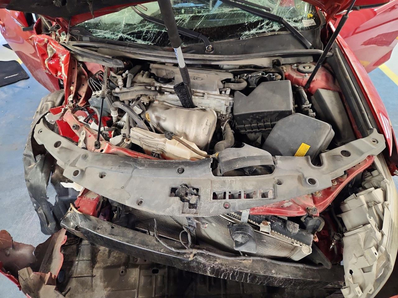 2013 TOYOTA CAMRY L photo 11