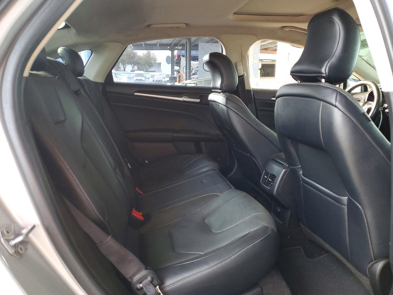 2019 FORD FUSION TITANIUM photo 10
