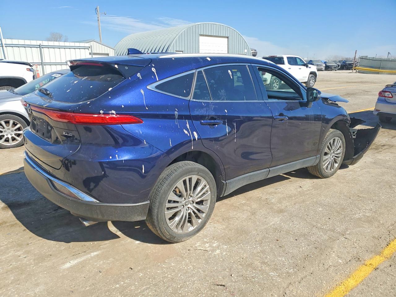 2023 TOYOTA VENZA LE photo 3