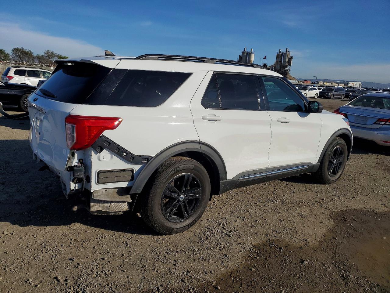 2021 FORD EXPLORER XLT photo 5