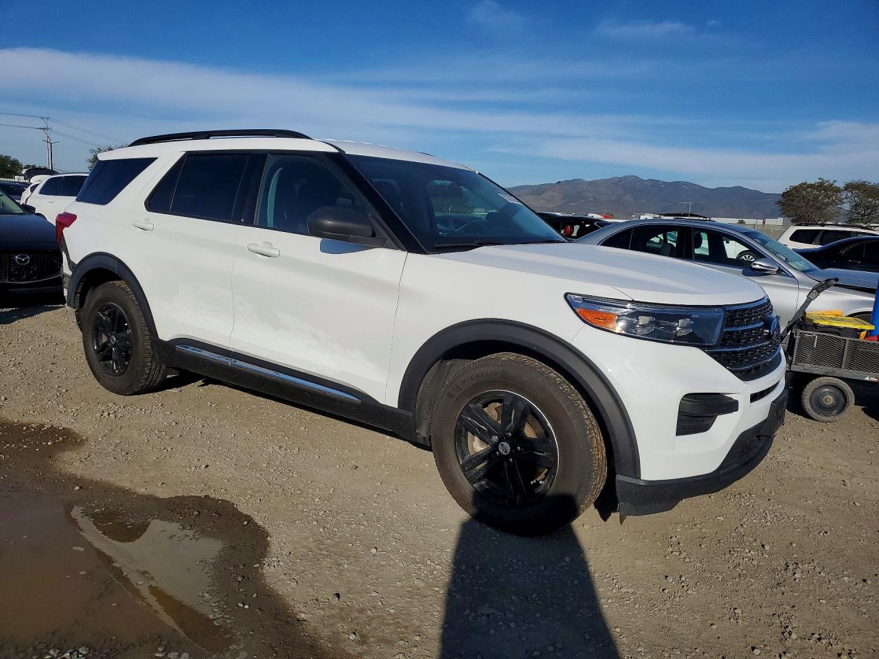2021 FORD EXPLORER XLT photo 7