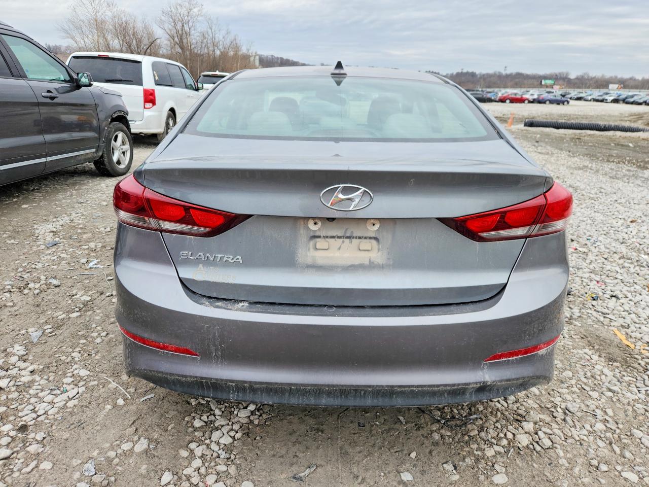 2018 HYUNDAI ELANTRA SEL photo 6