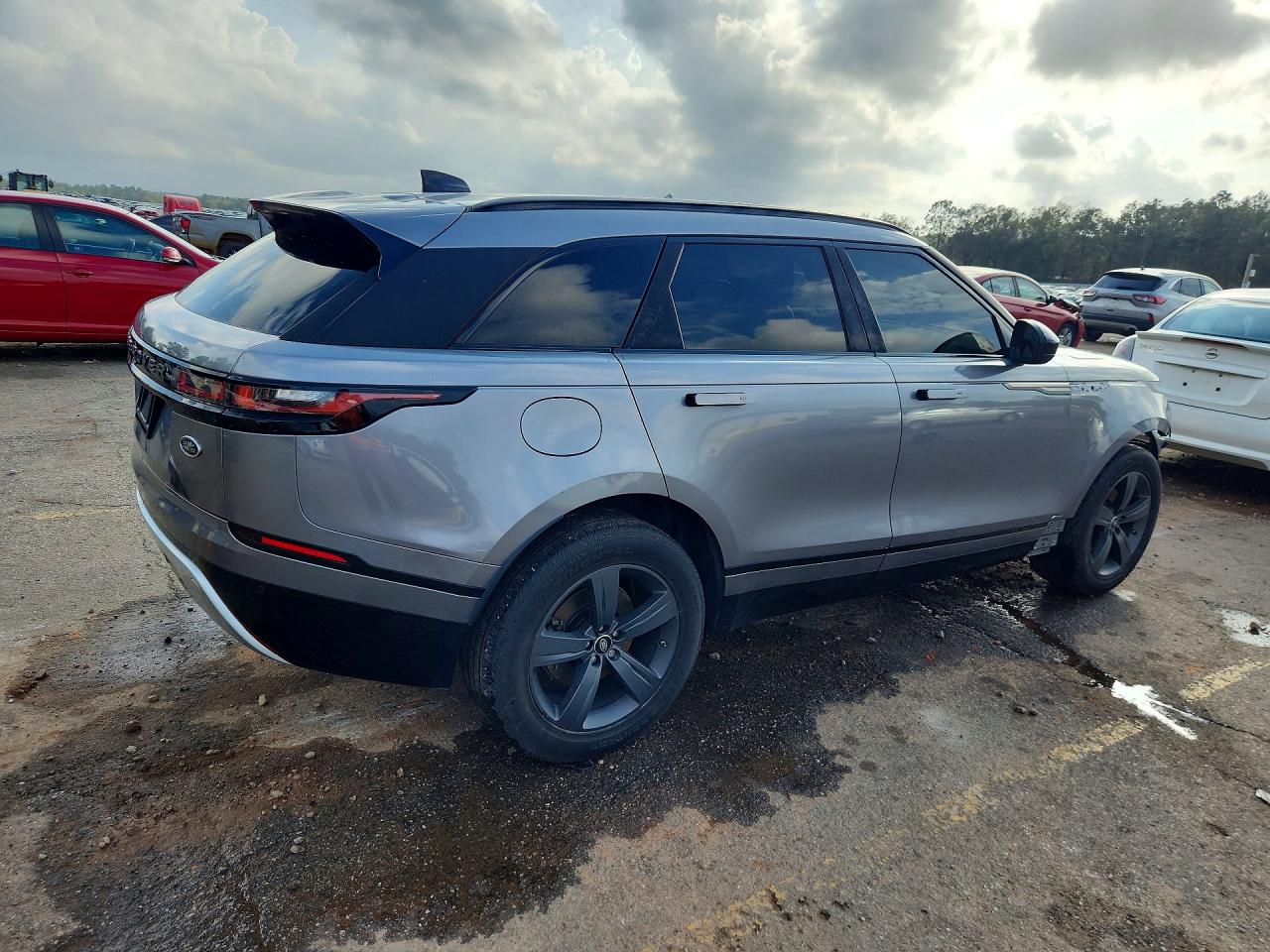2020 LAND ROVER RANGE ROVER VELAR R-DYNAMIC S photo 5