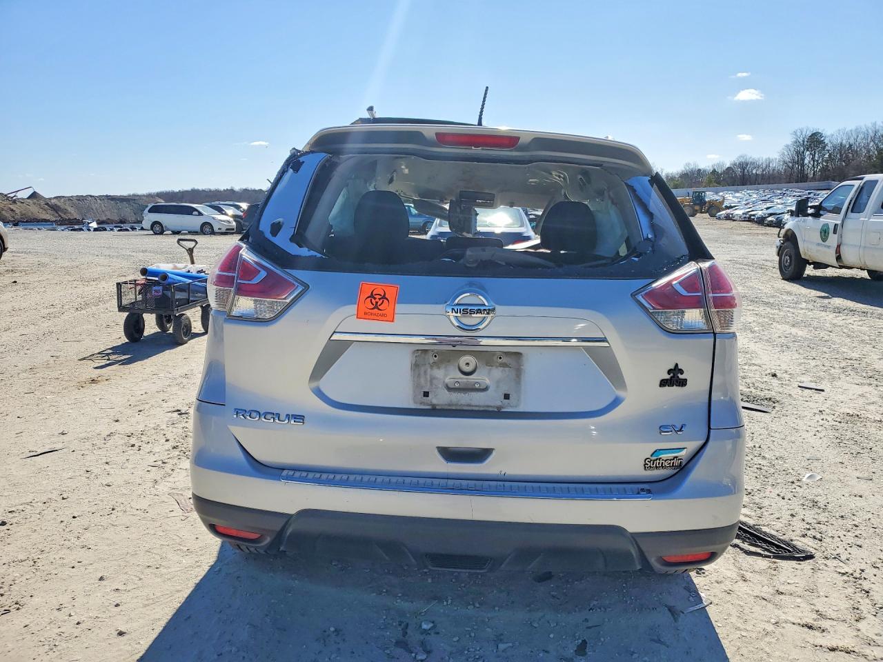 2014 NISSAN ROGUE S photo 6