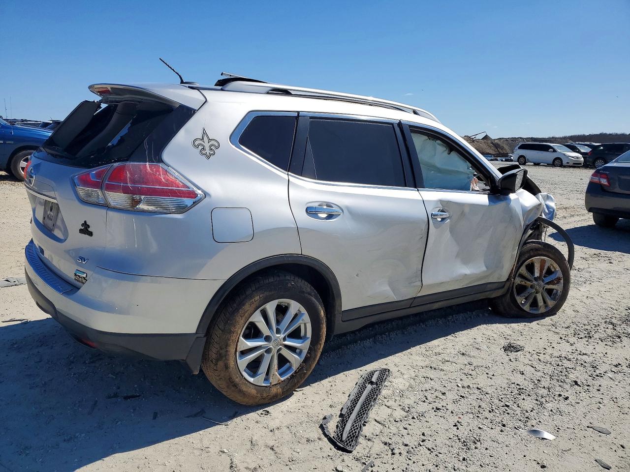 2014 NISSAN ROGUE S photo 3