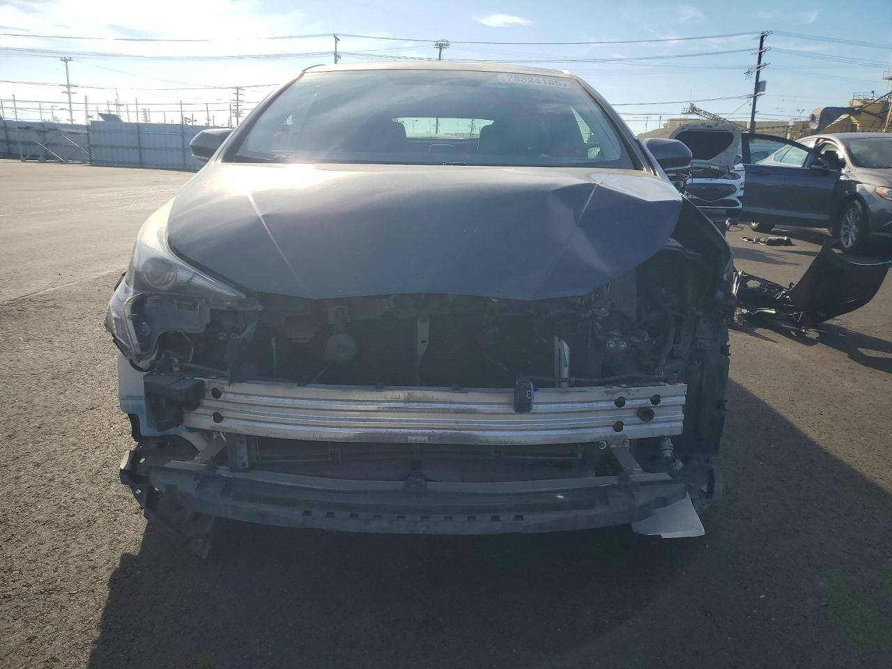 2016 TOYOTA PRIUS photo 5