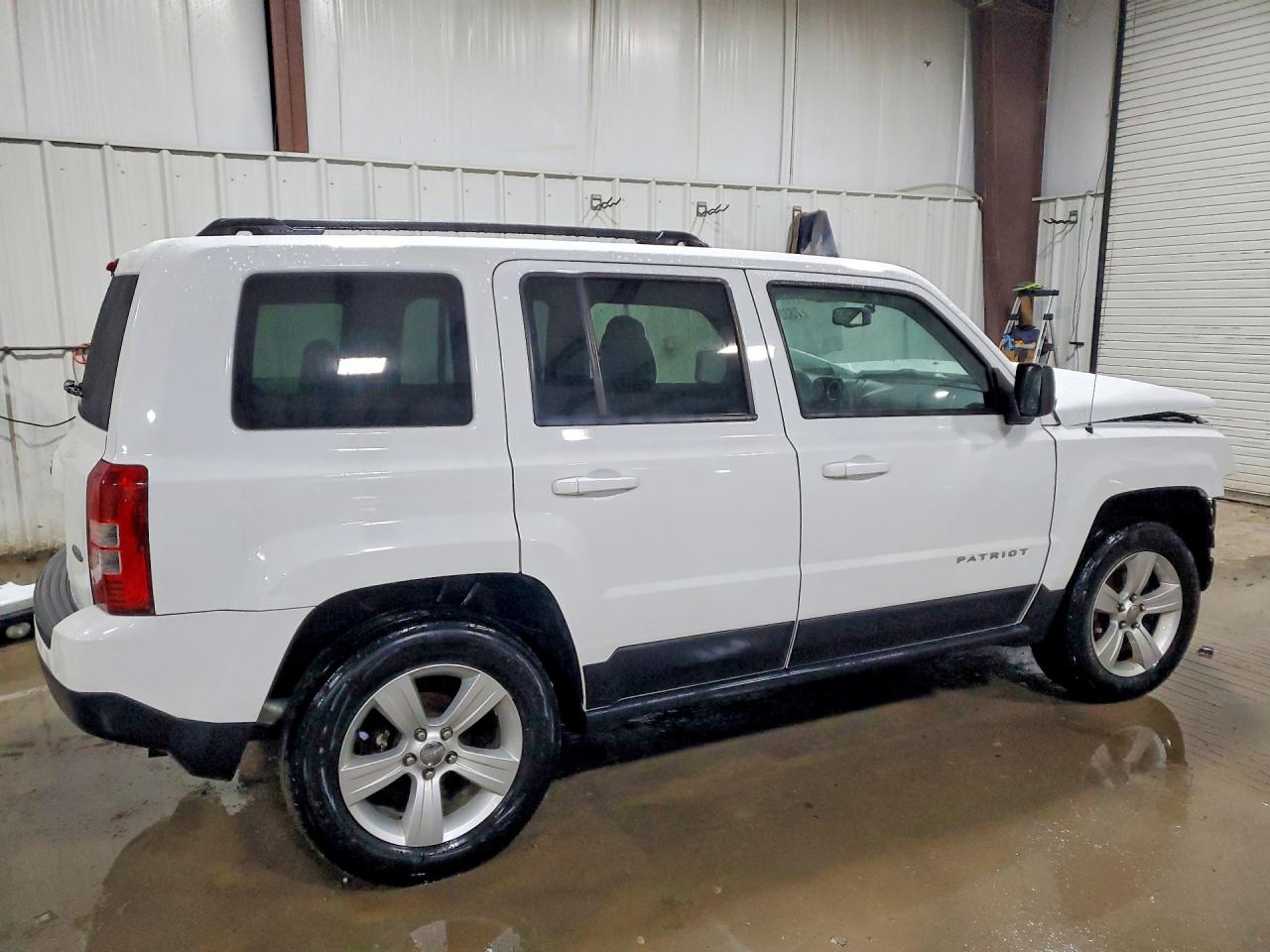 2014 JEEP PATRIOT LATITUDE photo 5