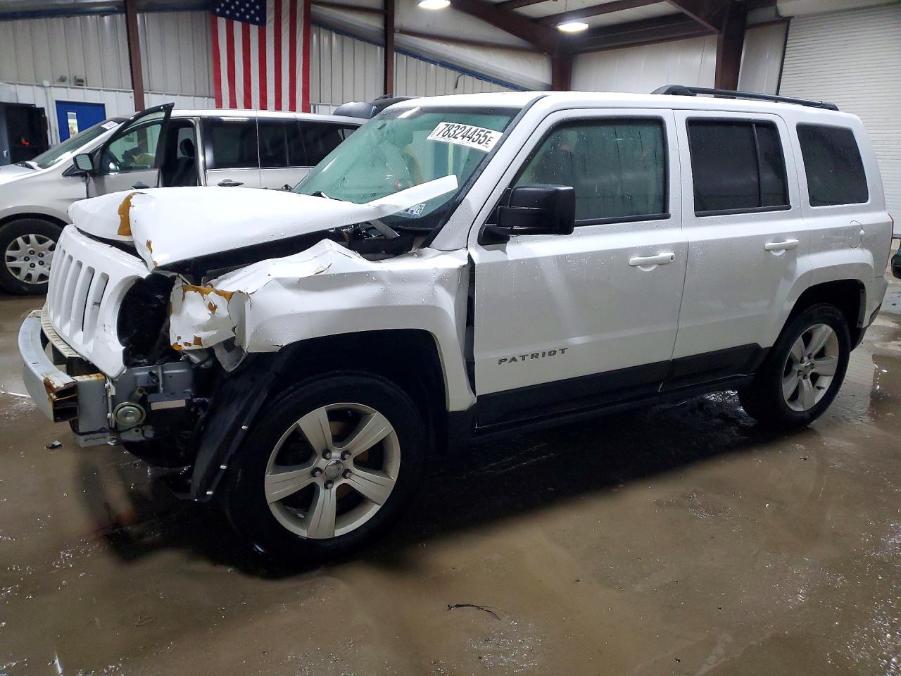 2014 JEEP PATRIOT LATITUDE photo 2