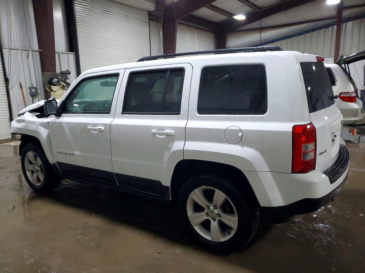 2014 JEEP PATRIOT LATITUDE photo 3