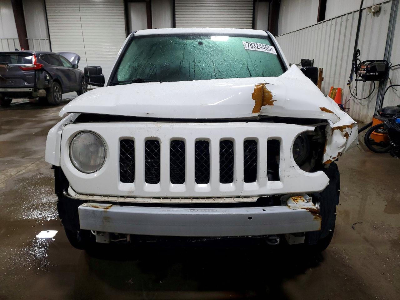 2014 JEEP PATRIOT LATITUDE photo 9