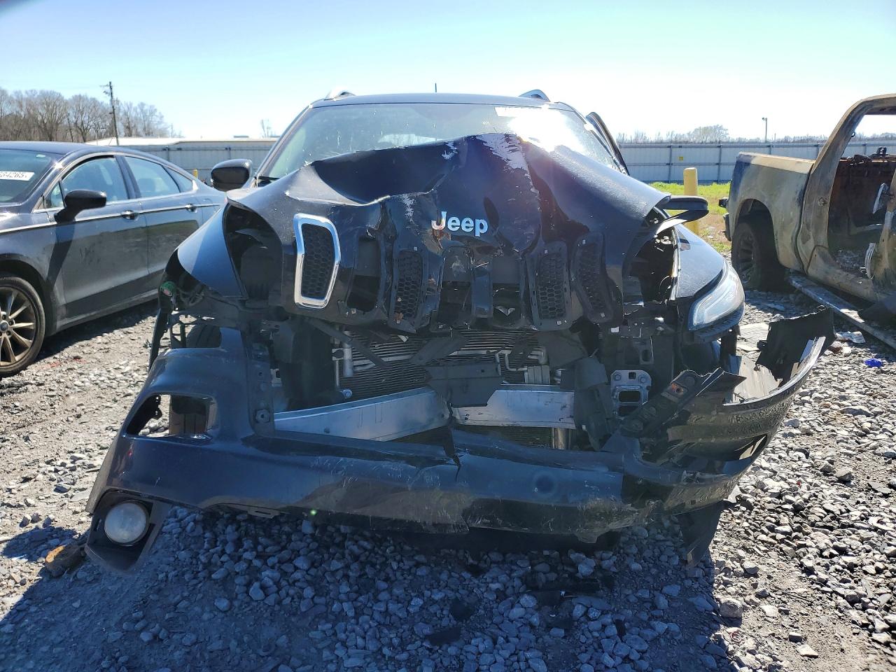 2018 JEEP CHEROKEE LATITUDE photo 5