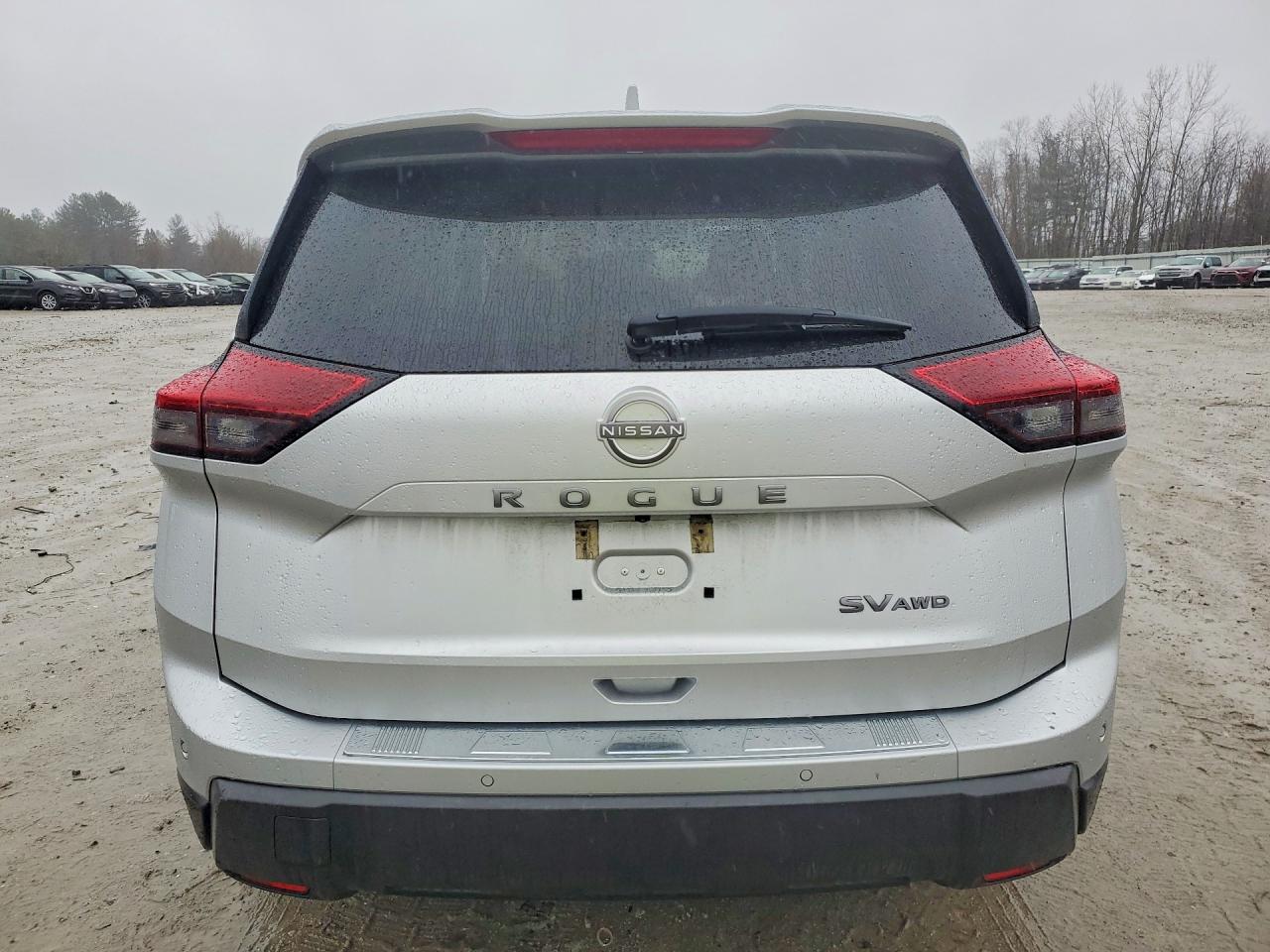 2024 NISSAN ROGUE SV photo 11