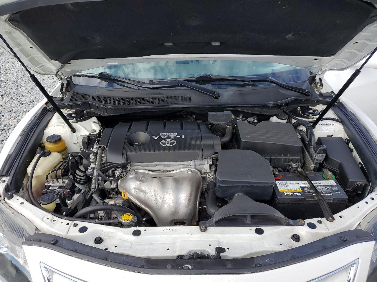 2010 TOYOTA CAMRY XLE photo 21