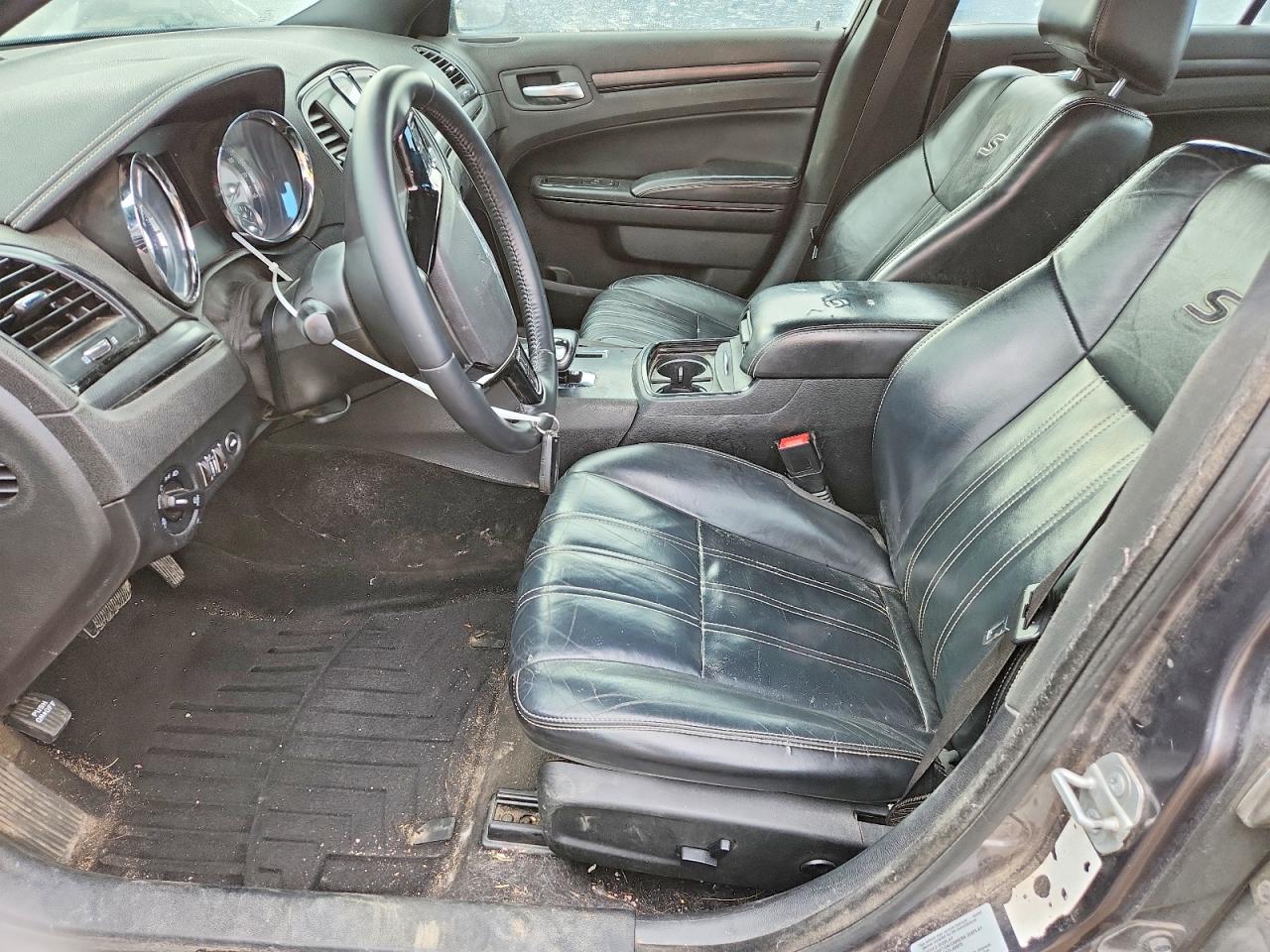 2014 CHRYSLER 300 S photo 19