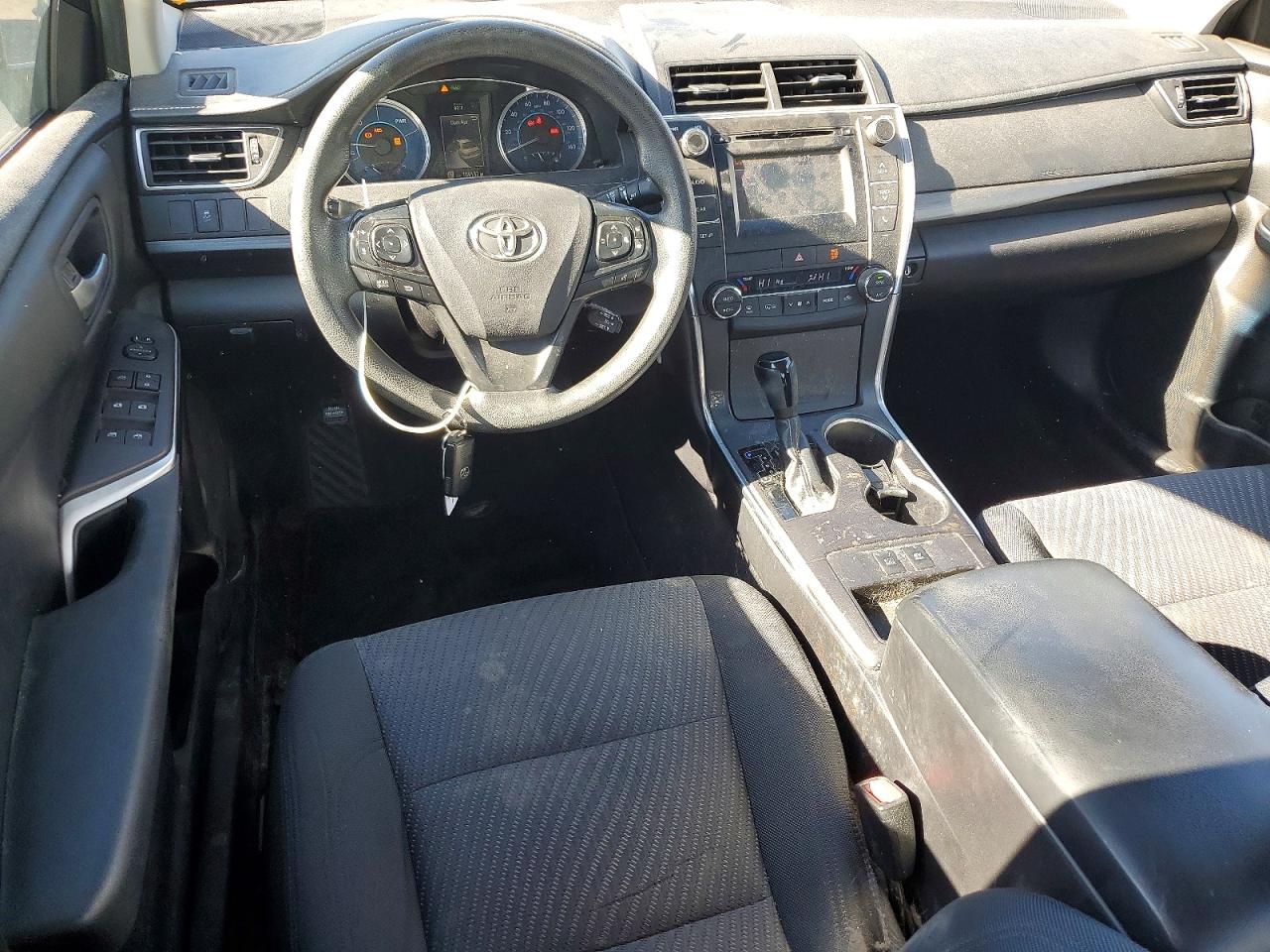 2015 TOYOTA CAMRY HYBRID photo 8