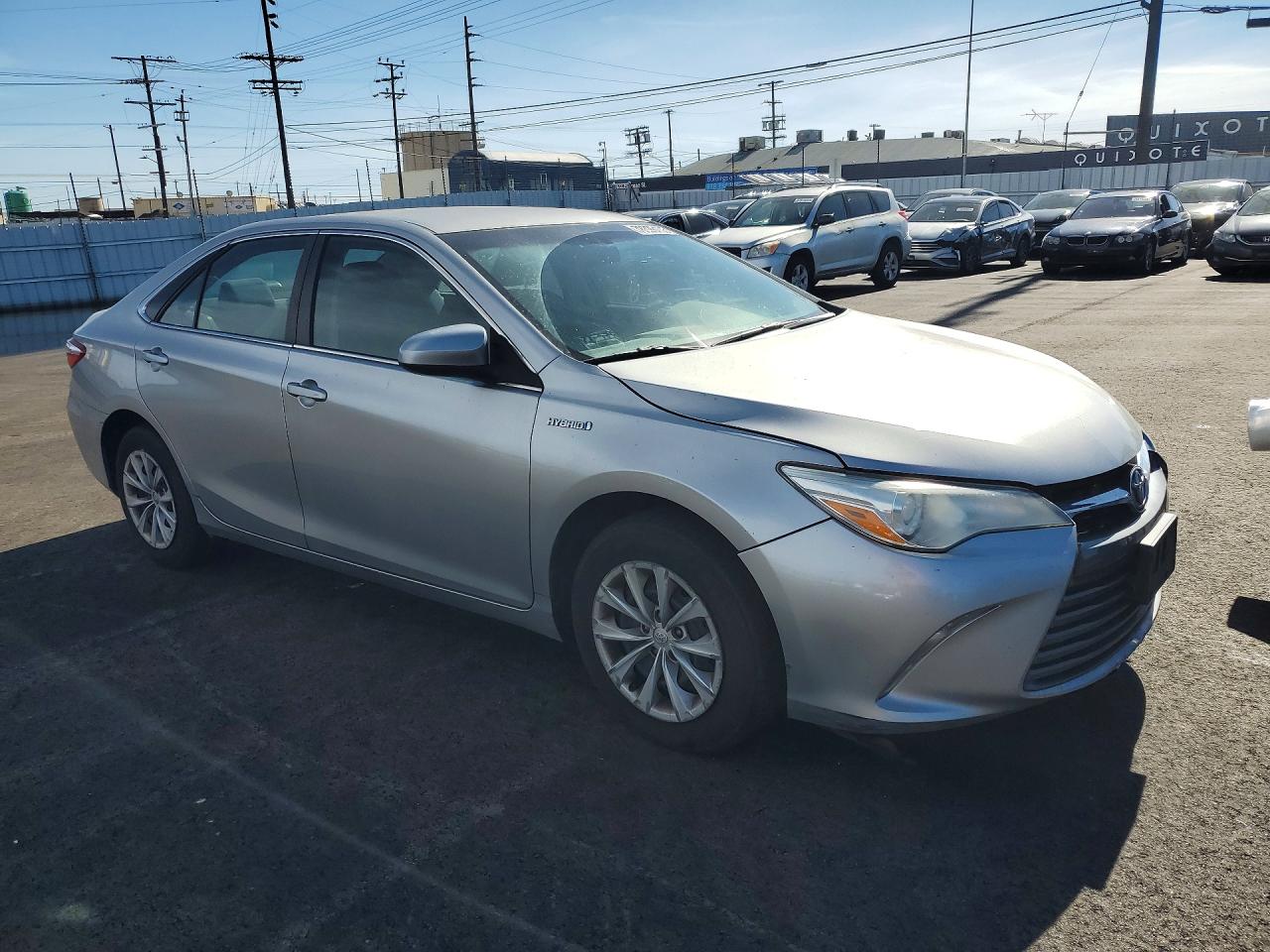 2015 TOYOTA CAMRY HYBRID photo 4