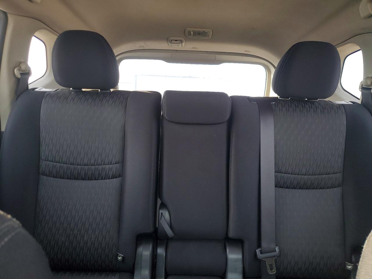 2017 NISSAN ROGUE SV photo 28