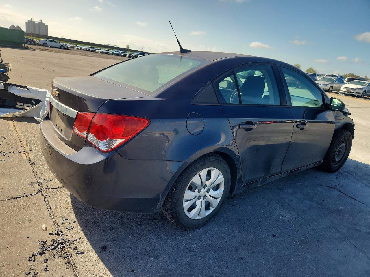 2014 CHEVROLET CRUZE LS photo 3