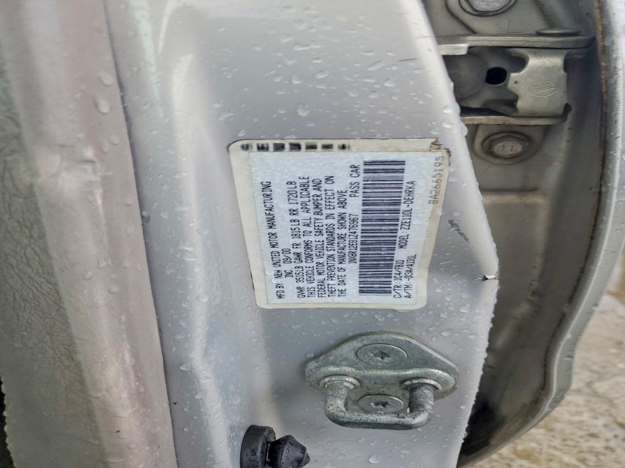 2001 TOYOTA COROLLA CE photo 12