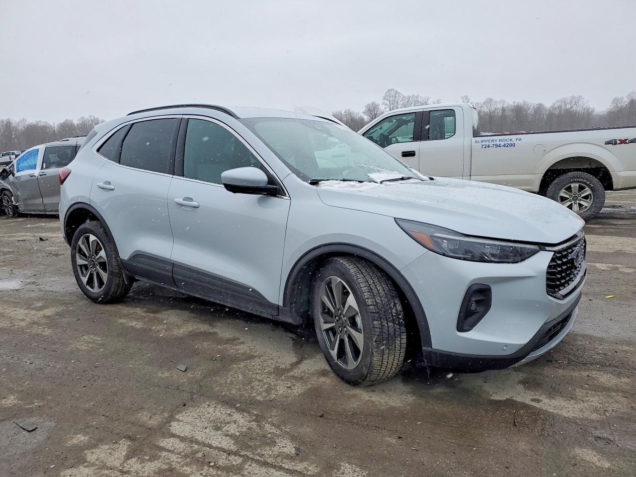 2025 FORD ESCAPE PLATINUM photo 10
