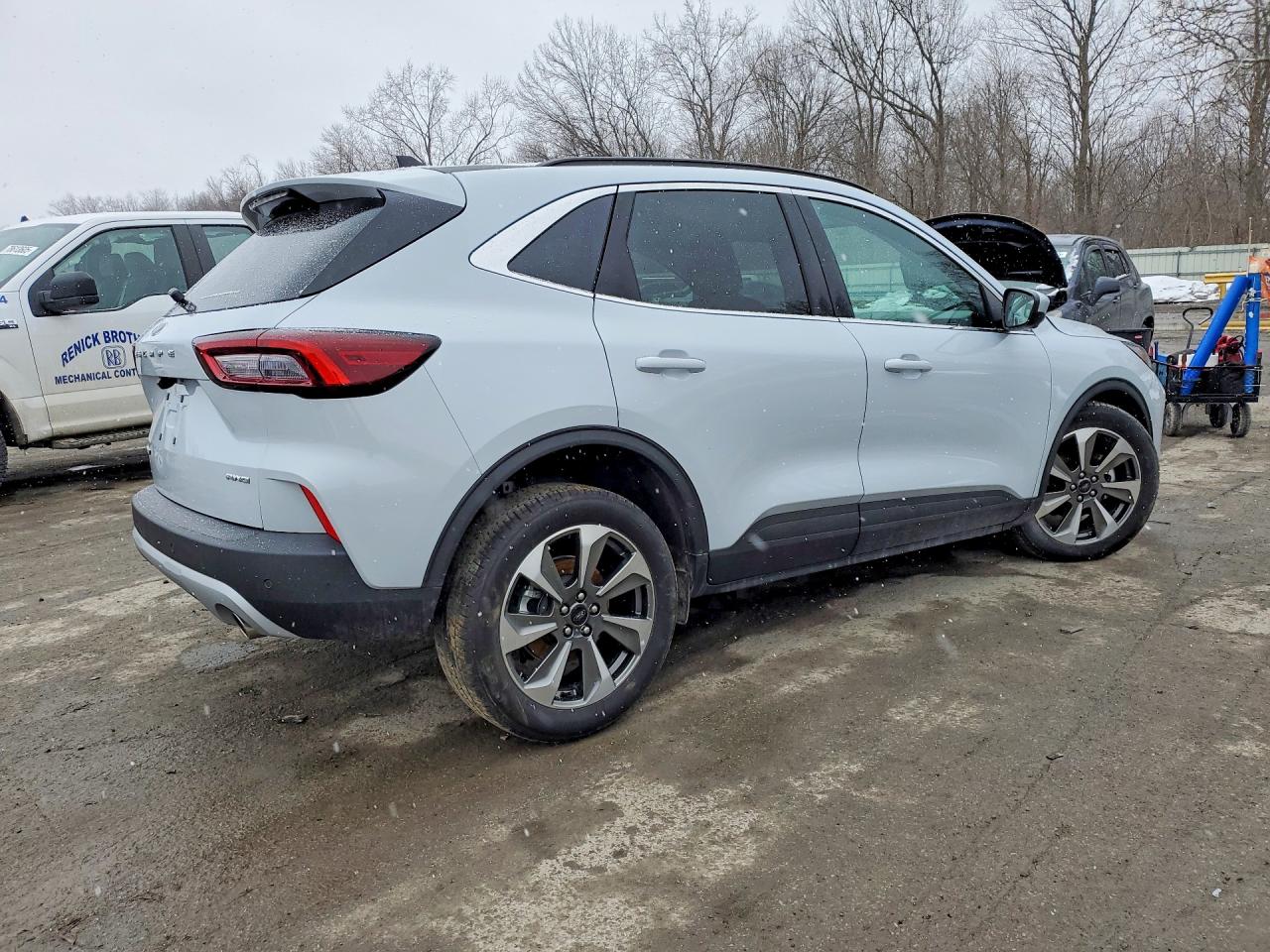 2025 FORD ESCAPE PLATINUM photo 7