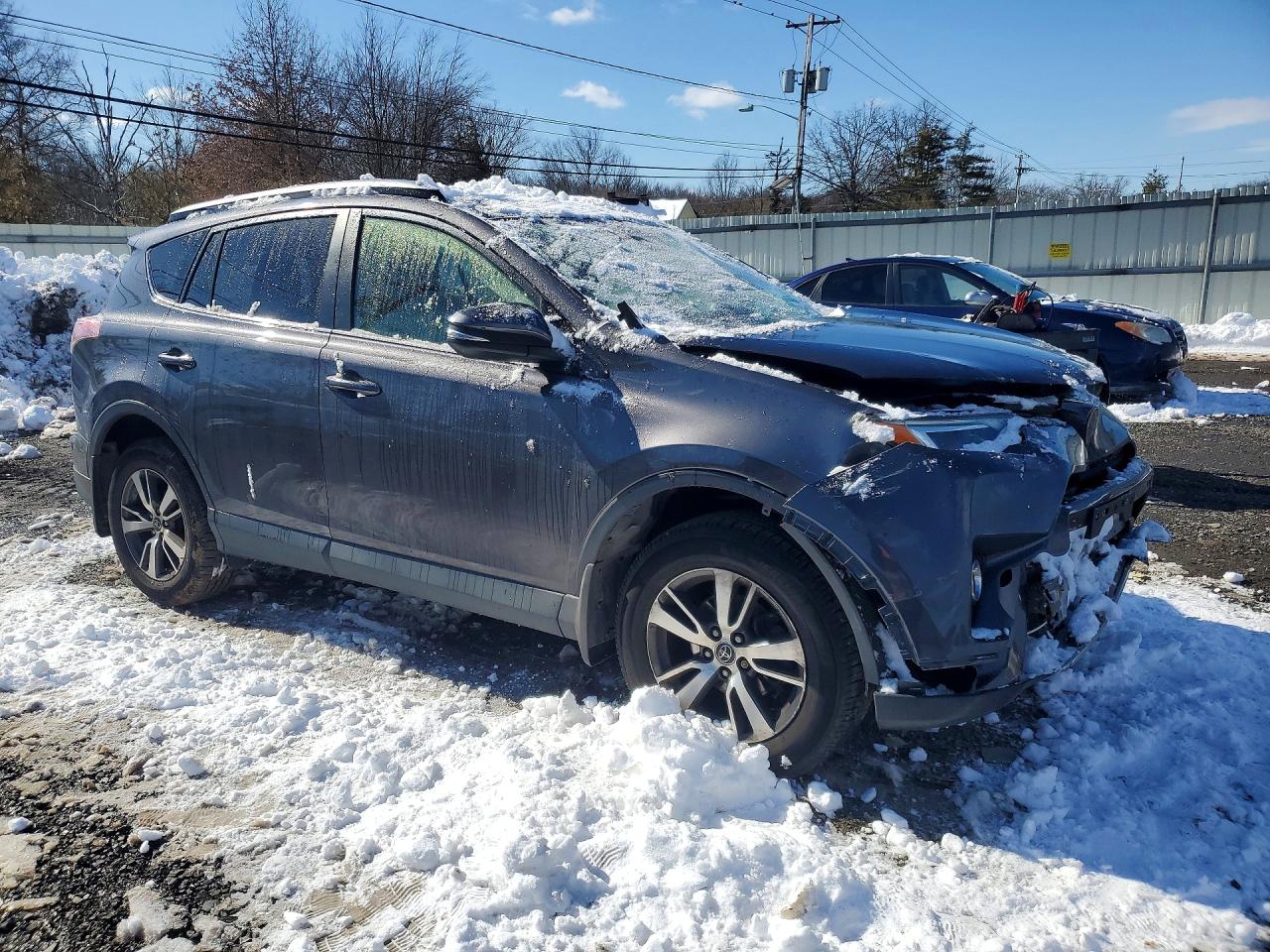 2018 TOYOTA RAV4 ADVENTURE photo 7