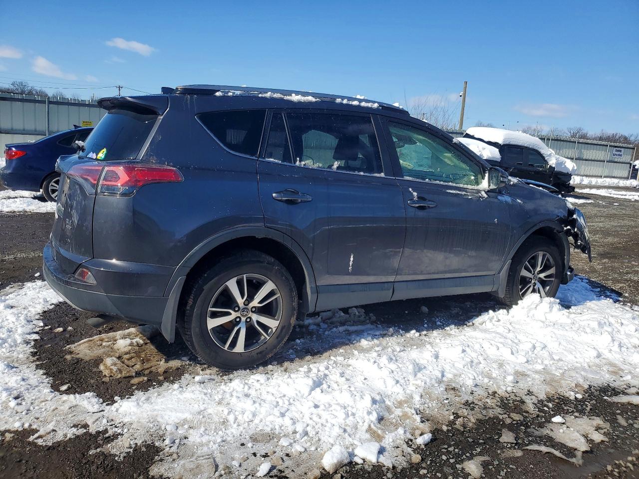 2018 TOYOTA RAV4 ADVENTURE photo 5