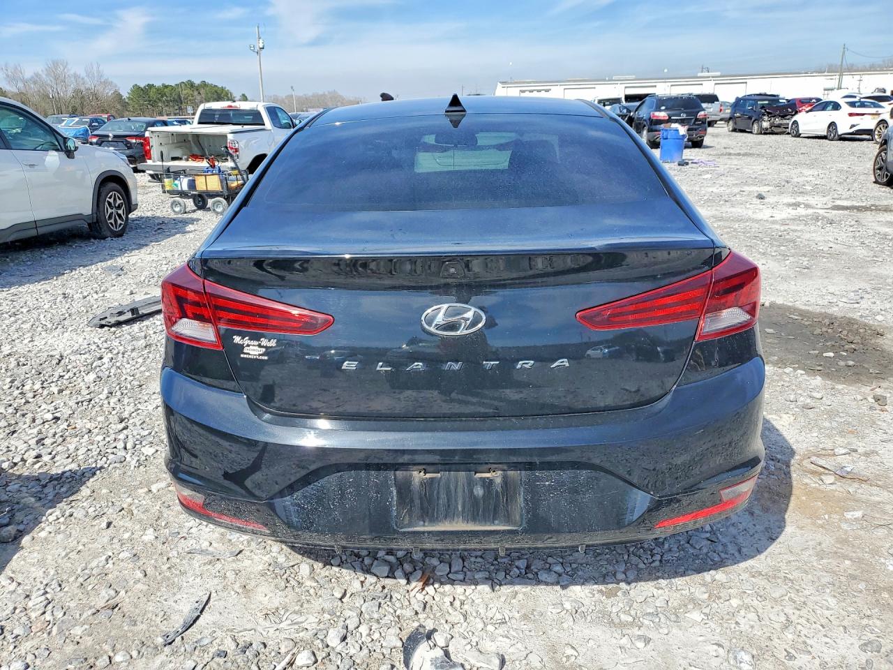2019 HYUNDAI ELANTRA SEL photo 11