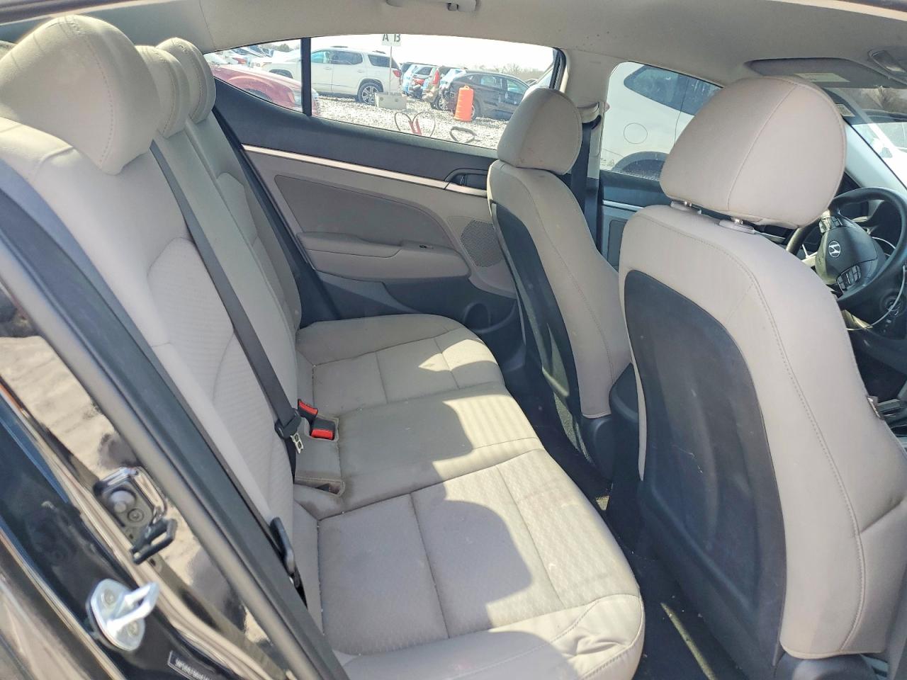 2019 HYUNDAI ELANTRA SEL photo 19