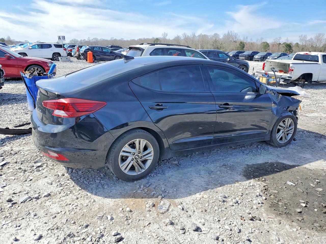 2019 HYUNDAI ELANTRA SEL photo 5