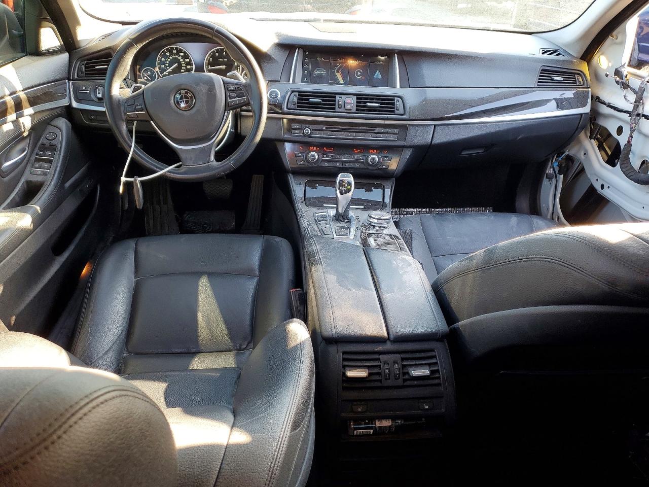 2016 BMW 528 XI photo 22