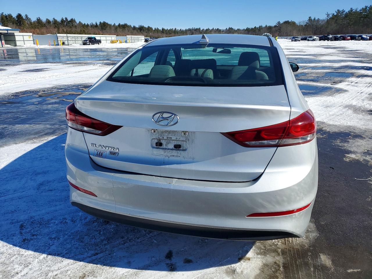 2017 HYUNDAI ELANTRA SE photo 16