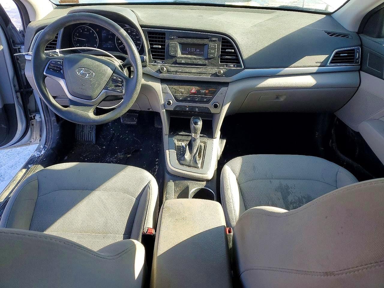2017 HYUNDAI ELANTRA SE photo 22