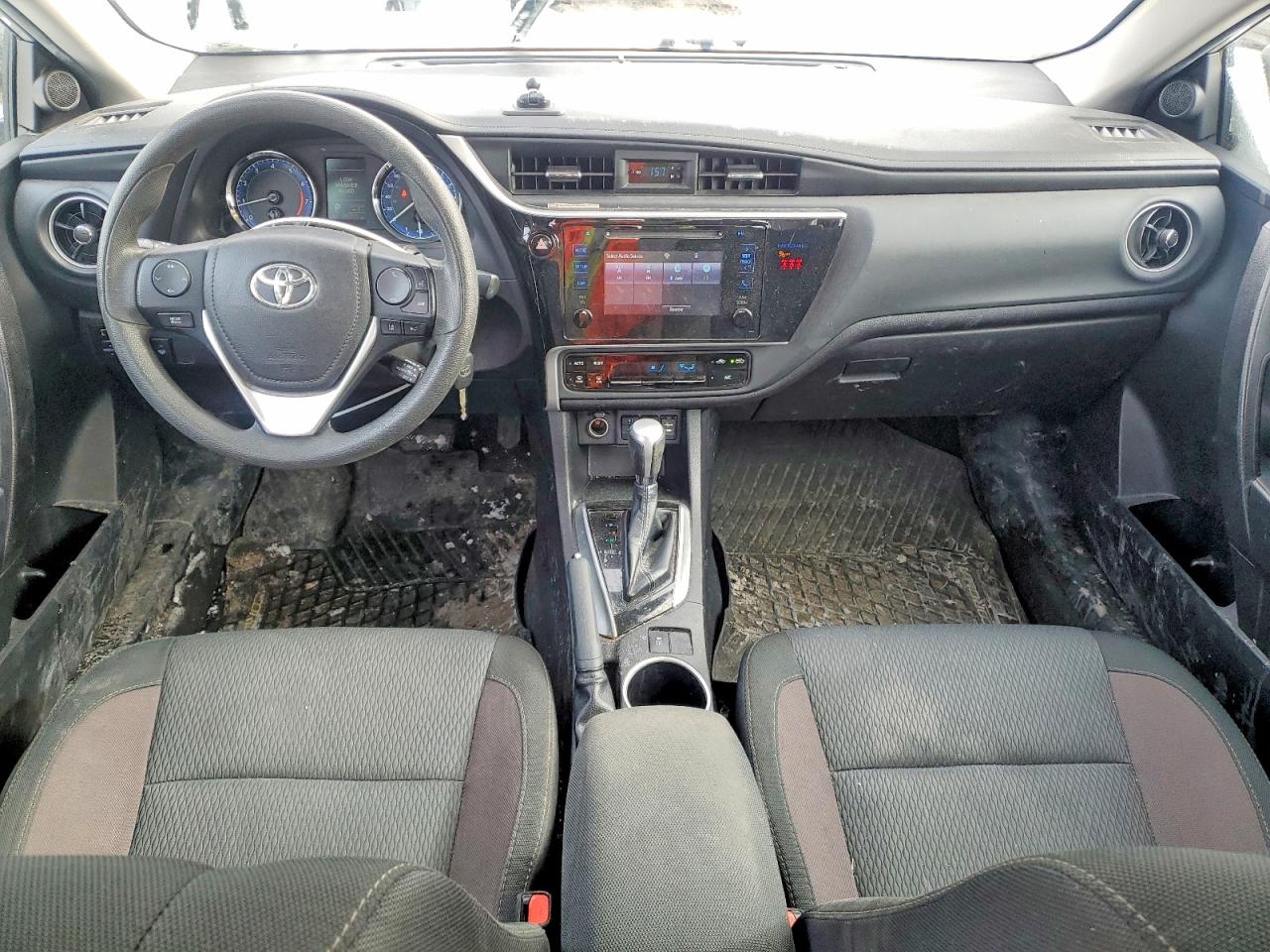 2019 TOYOTA COROLLA L photo 8