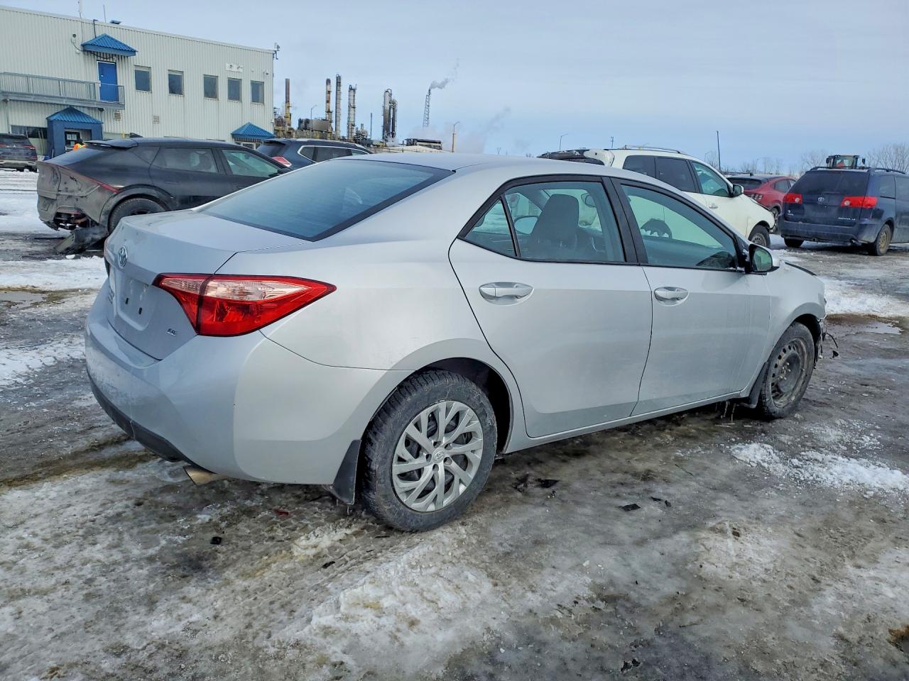 2019 TOYOTA COROLLA L photo 3