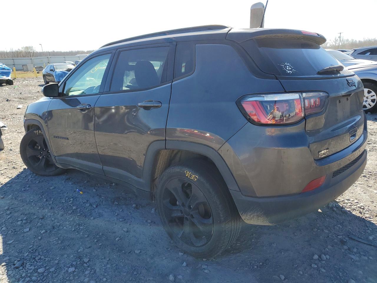 2019 JEEP COMPASS LATITUDE photo 3