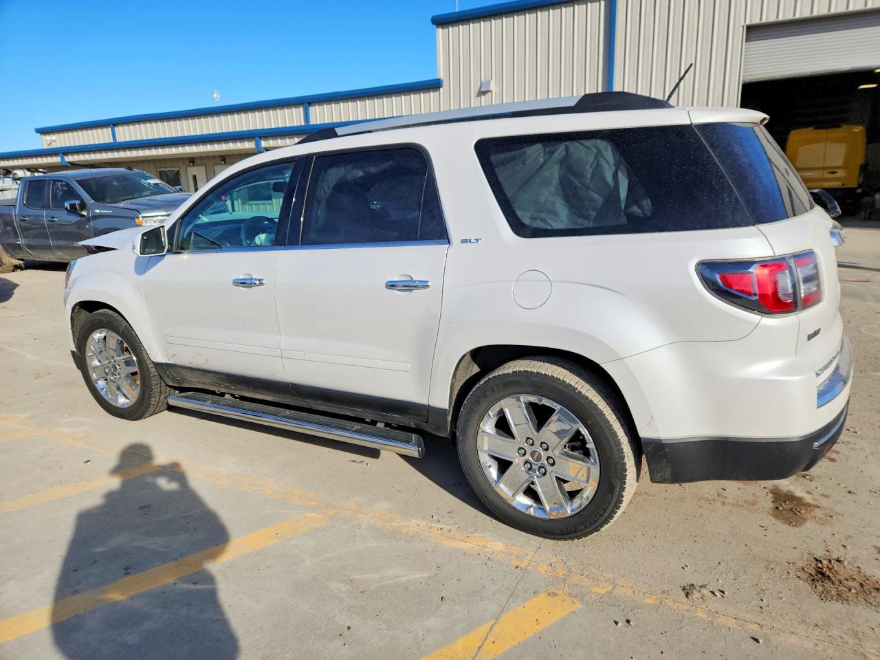 2017 GMC ACADIA LIMITED SLT-2 photo 2