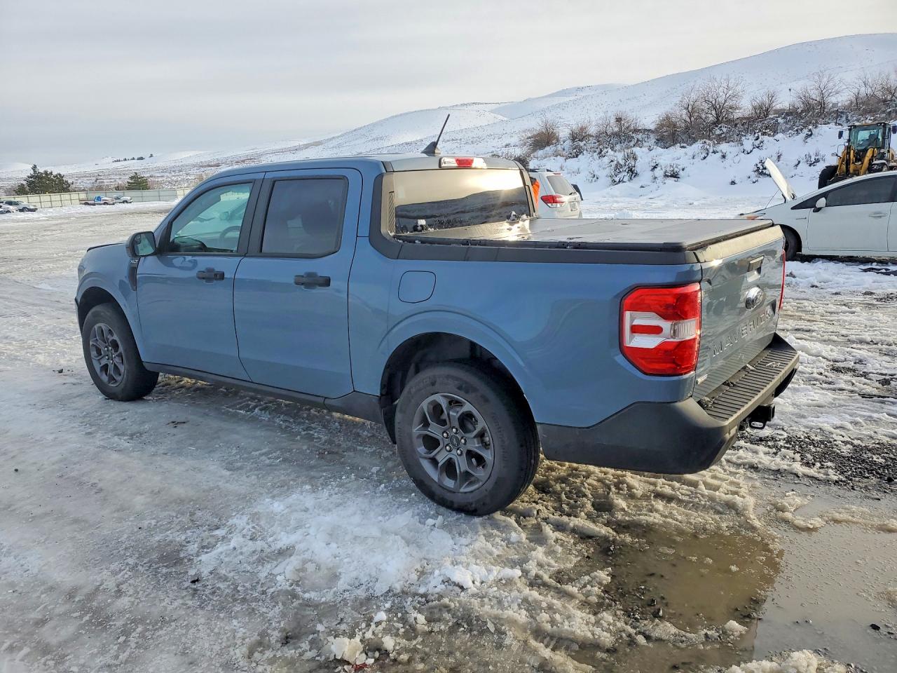 2024 FORD MAVERICK XLT photo 3